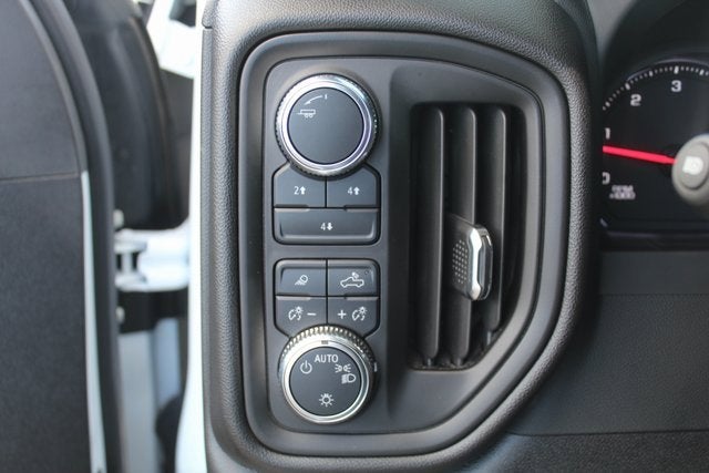 2025 GMC Sierra 3500 HD Pro DRW