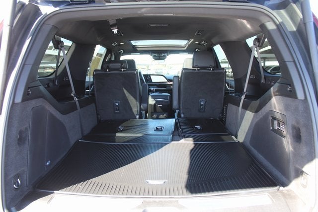 2023 Cadillac Escalade ESV Premium Luxury