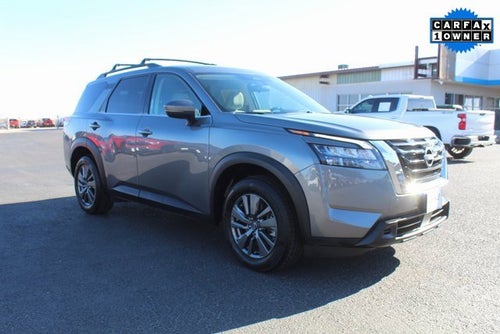 2023 Nissan Pathfinder SV