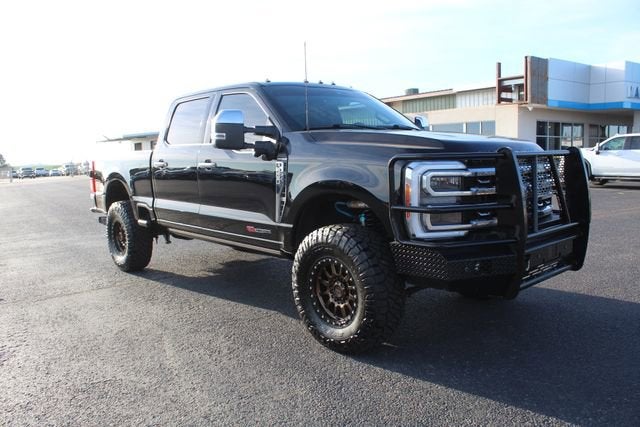 2023 Ford F-250 Platinum 4x4 Crew Cab 8' Box's photo