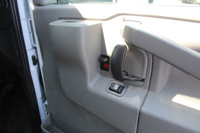 2017 Chevrolet Express Cutaway 3500 3500 VAN 139"