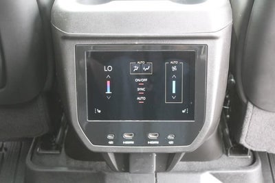 2025 GMC Yukon Denali Ultimate