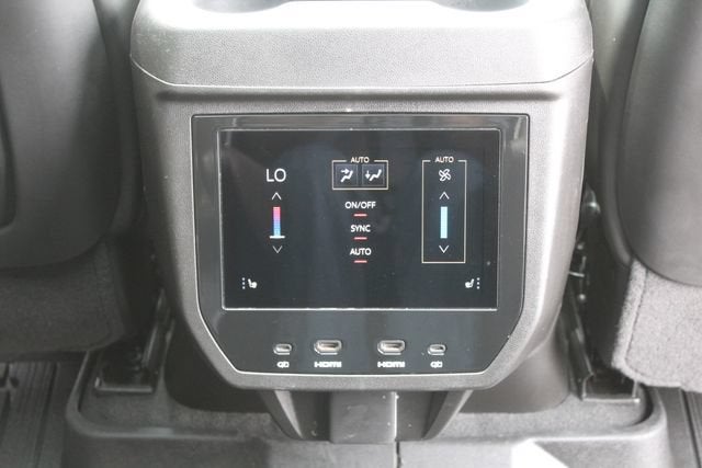 2025 GMC Yukon Denali Ultimate