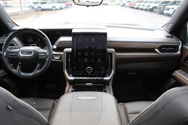 2025 GMC Yukon Denali Ultimate