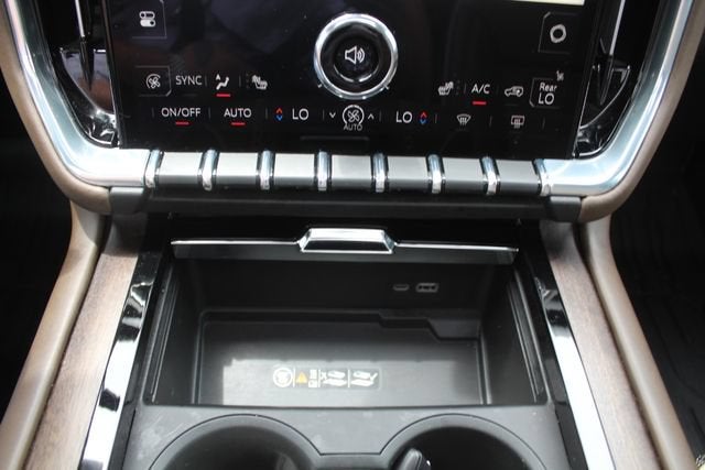 2025 GMC Yukon Denali Ultimate