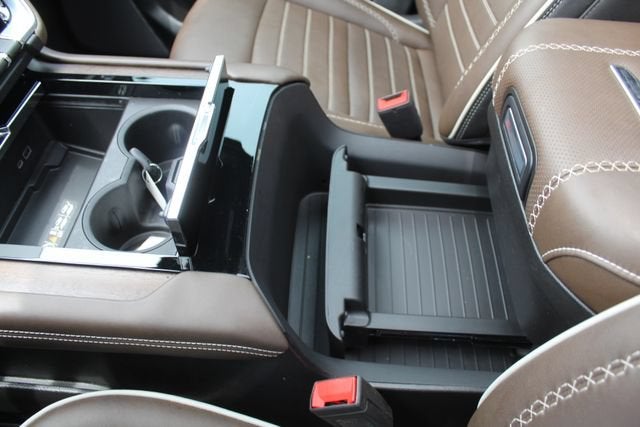 2025 GMC Yukon Denali Ultimate