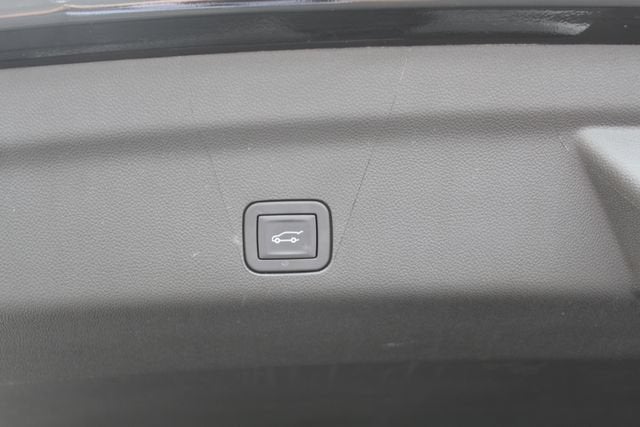 2025 GMC Yukon Denali Ultimate