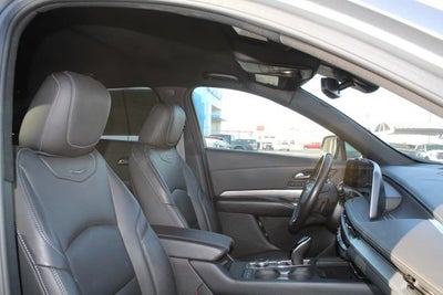 2025 Cadillac XT4 Premium Luxury