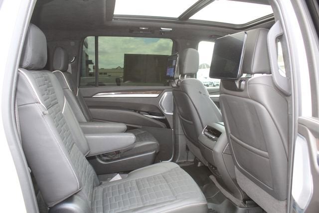 2025 Cadillac Escalade ESV Sport Platinum