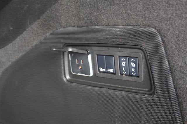 2025 Cadillac Escalade ESV Sport Platinum