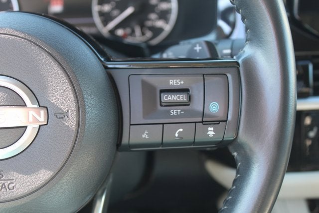 2023 Nissan Pathfinder SV