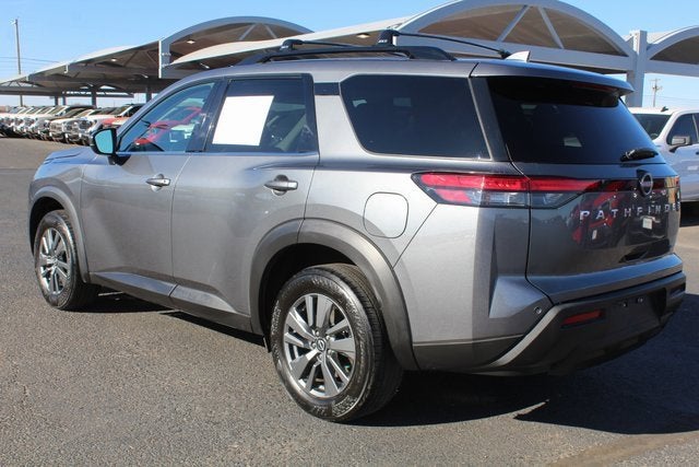 2023 Nissan Pathfinder SV
