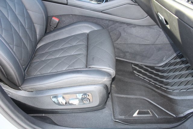 2024 BMW X6 xDrive40i